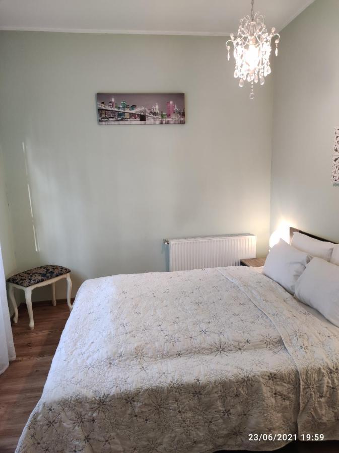 Boutigue City House With Terrace And Garden Free Parking Riga Exterior photo