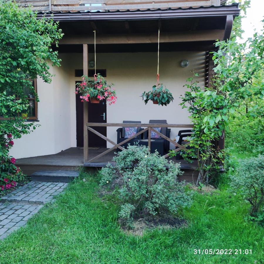 Boutigue City House With Terrace And Garden Free Parking Riga Exterior photo